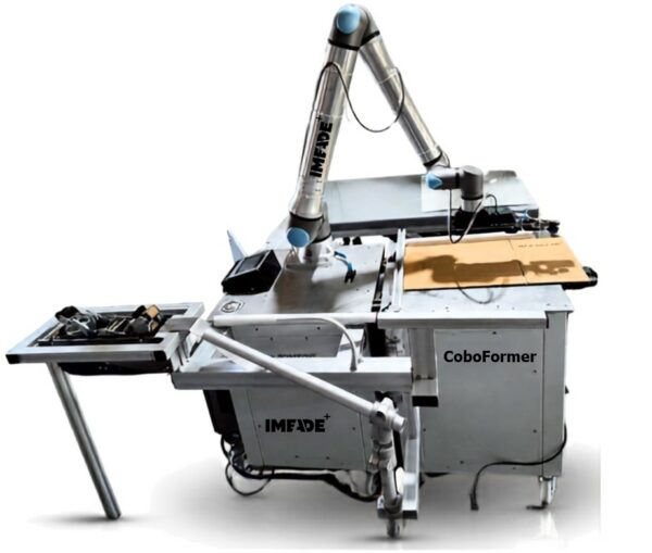 Formeuse de cartons multiformat avec Cobot